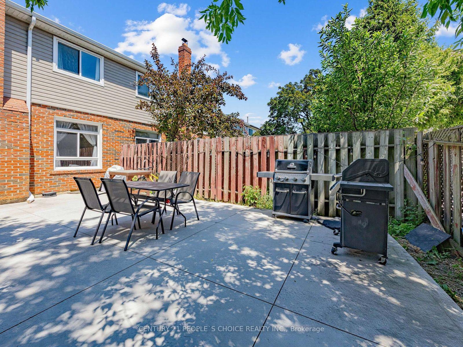 Photo 32 of 128 Primrose Crescent, Brampton, Heart Lake West — HOMEH