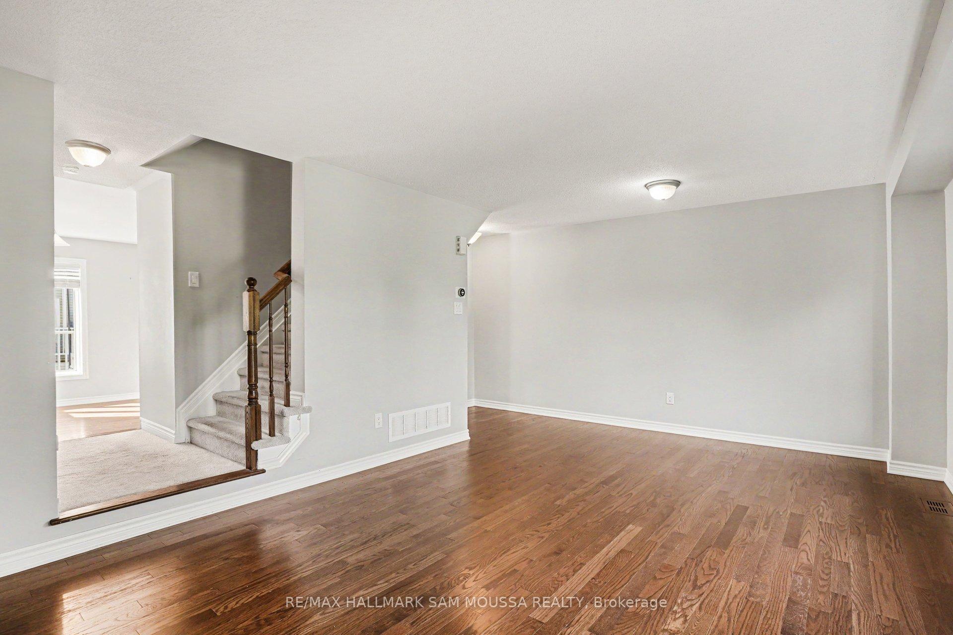 Photo 15 of 94 Brisote Lane, Ottawa, Stittsville (North) — HOMEH