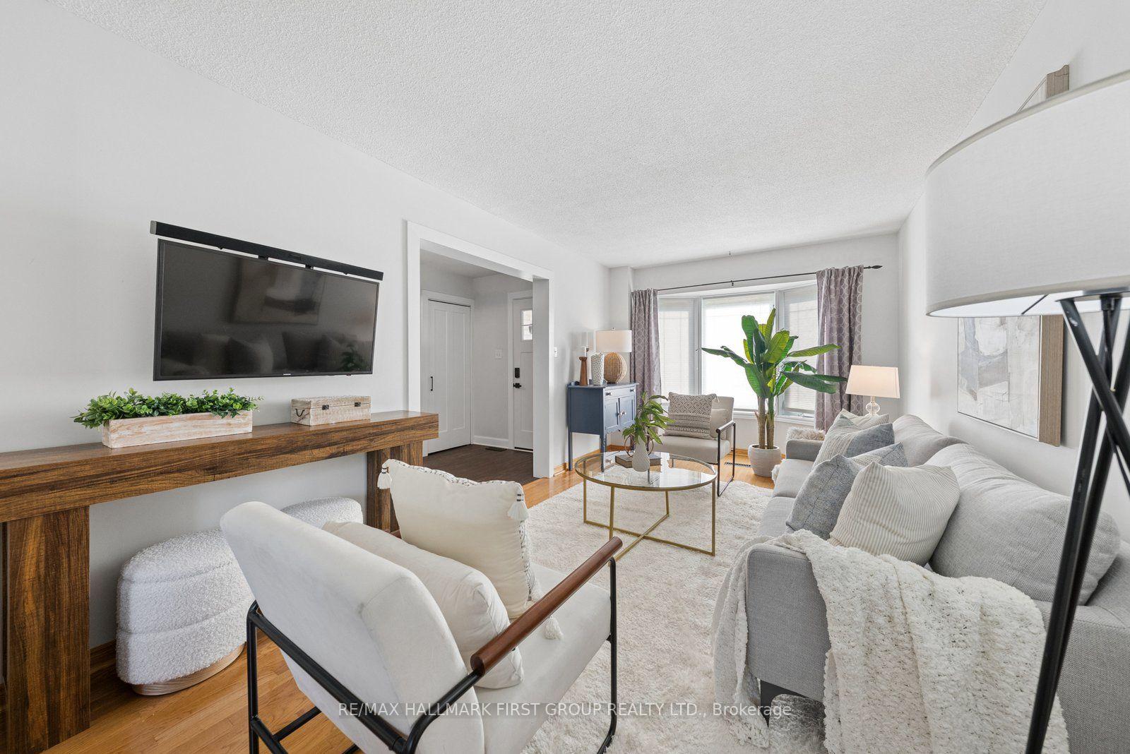 Photo 8 of 662 Cognac Crescent, Pickering, Amberlea — HOMEH