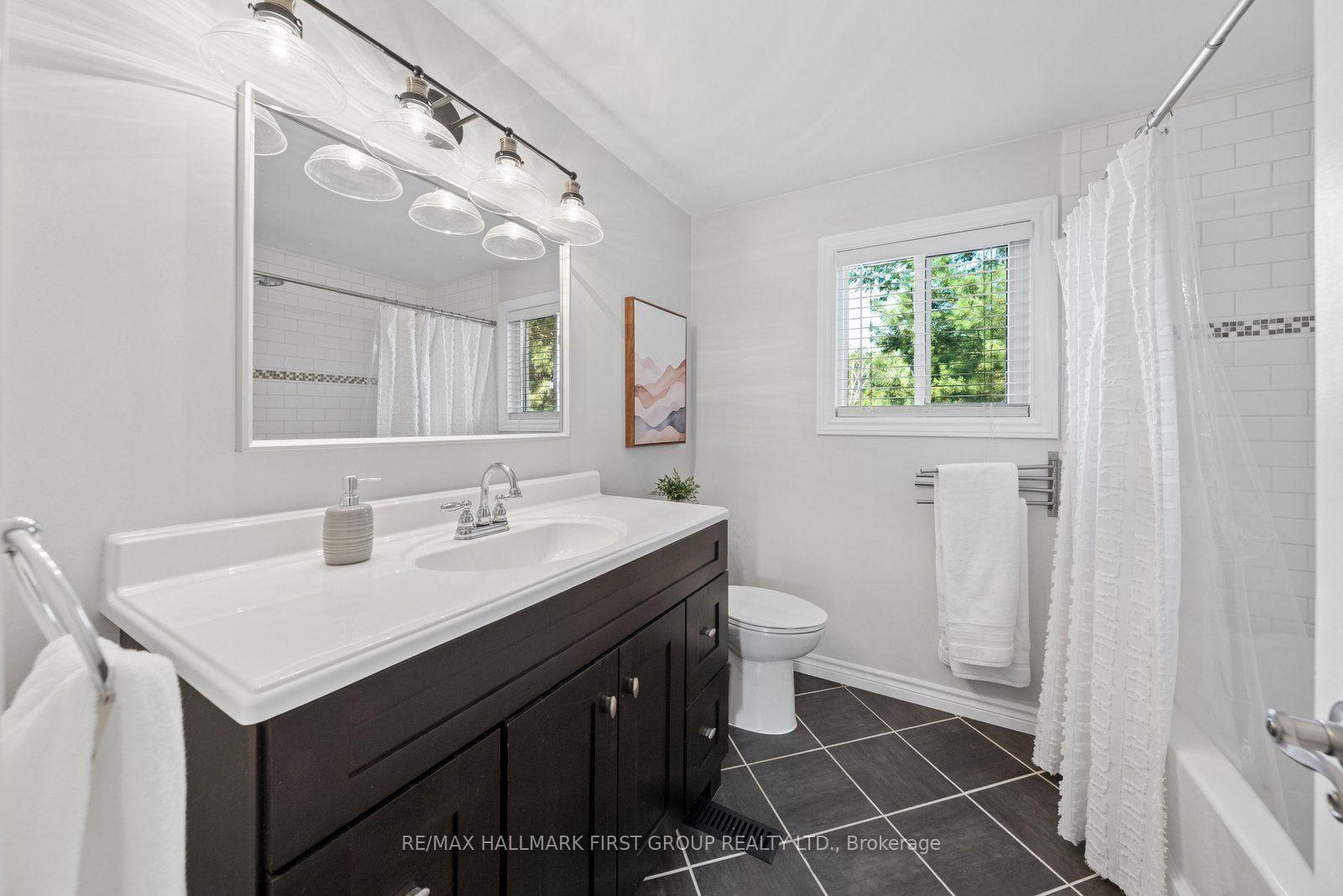 Photo 29 of 662 Cognac Crescent, Pickering, Amberlea — HOMEH