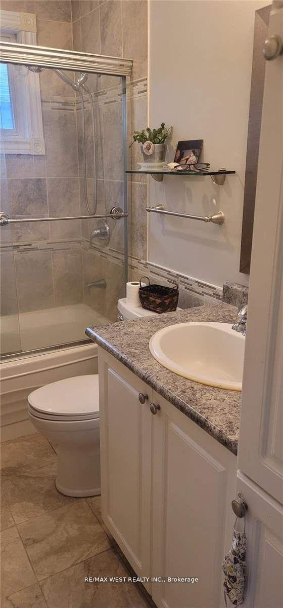 Photo 7 of Unit Upper, 51 Monterrey Drive, Etobicoke, Thistletown-Beaumonde Heights — HOMEH
