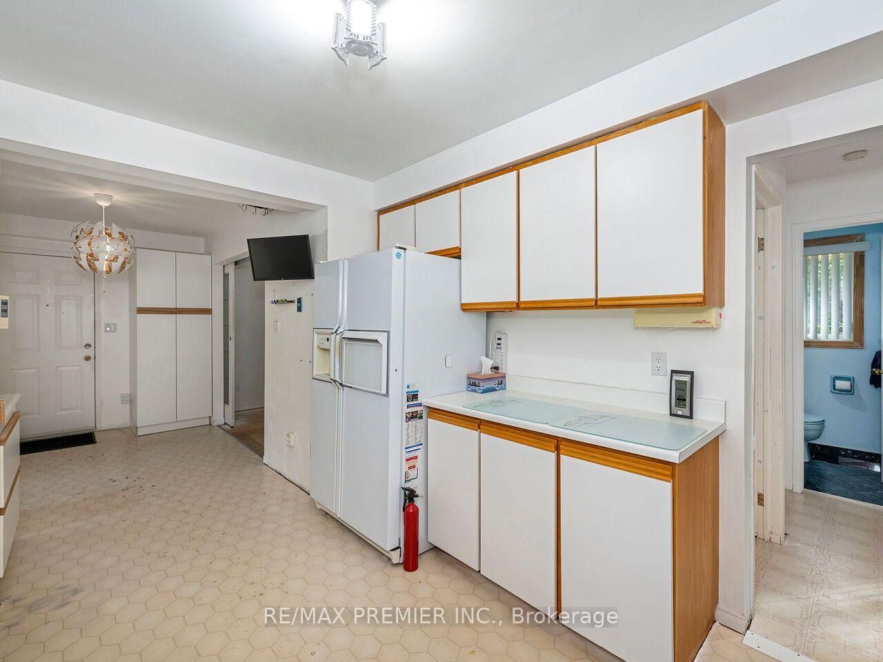 Photo 13 of 28 Emeline Street, Caledon, Alton — HOMEH