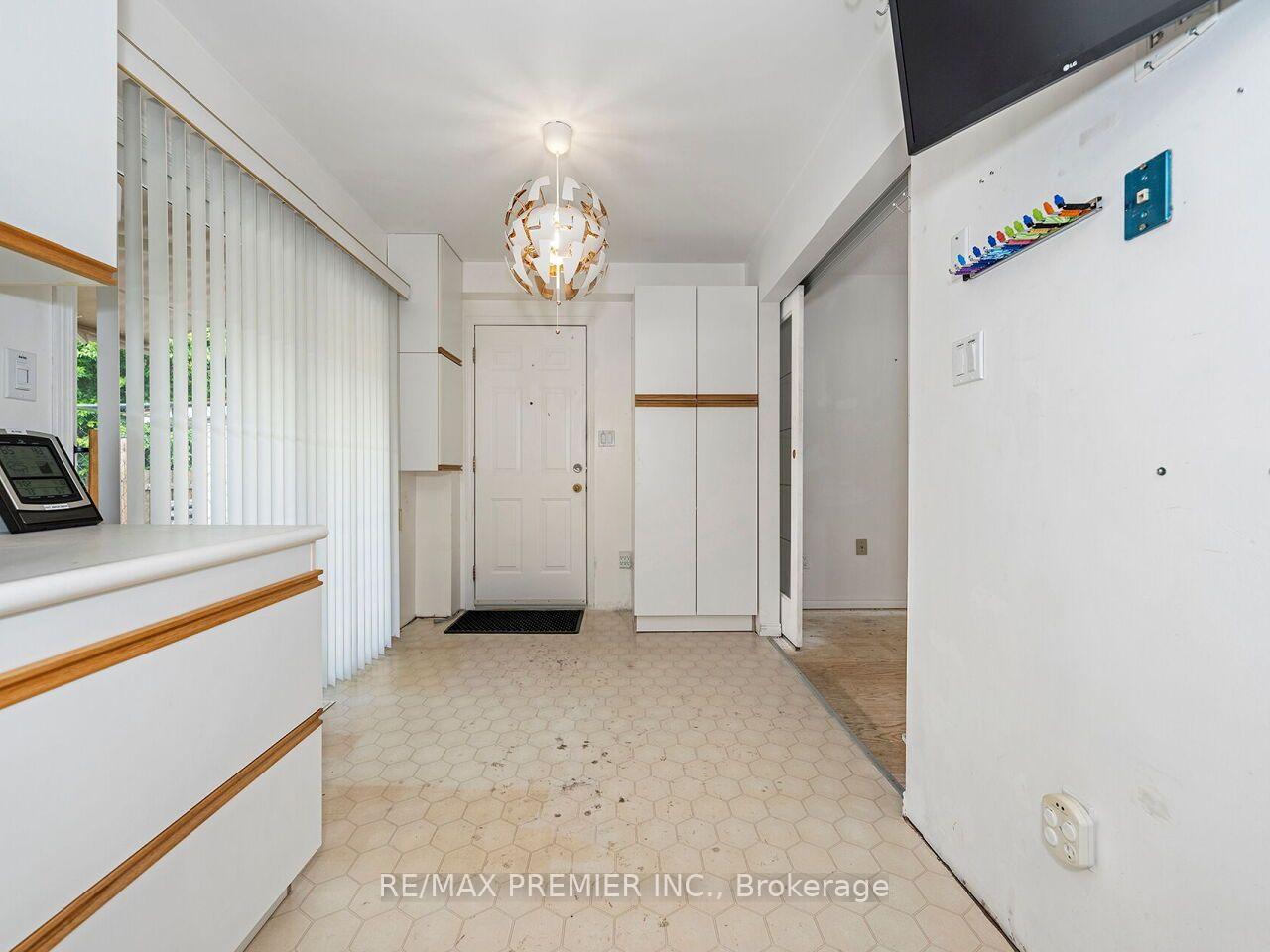 Photo 14 of 28 Emeline Street, Caledon, Alton — HOMEH
