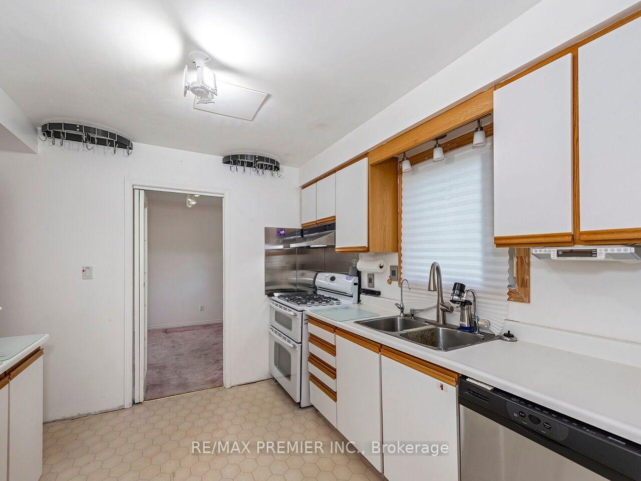 Photo 15 of 28 Emeline Street, Caledon, Alton — HOMEH