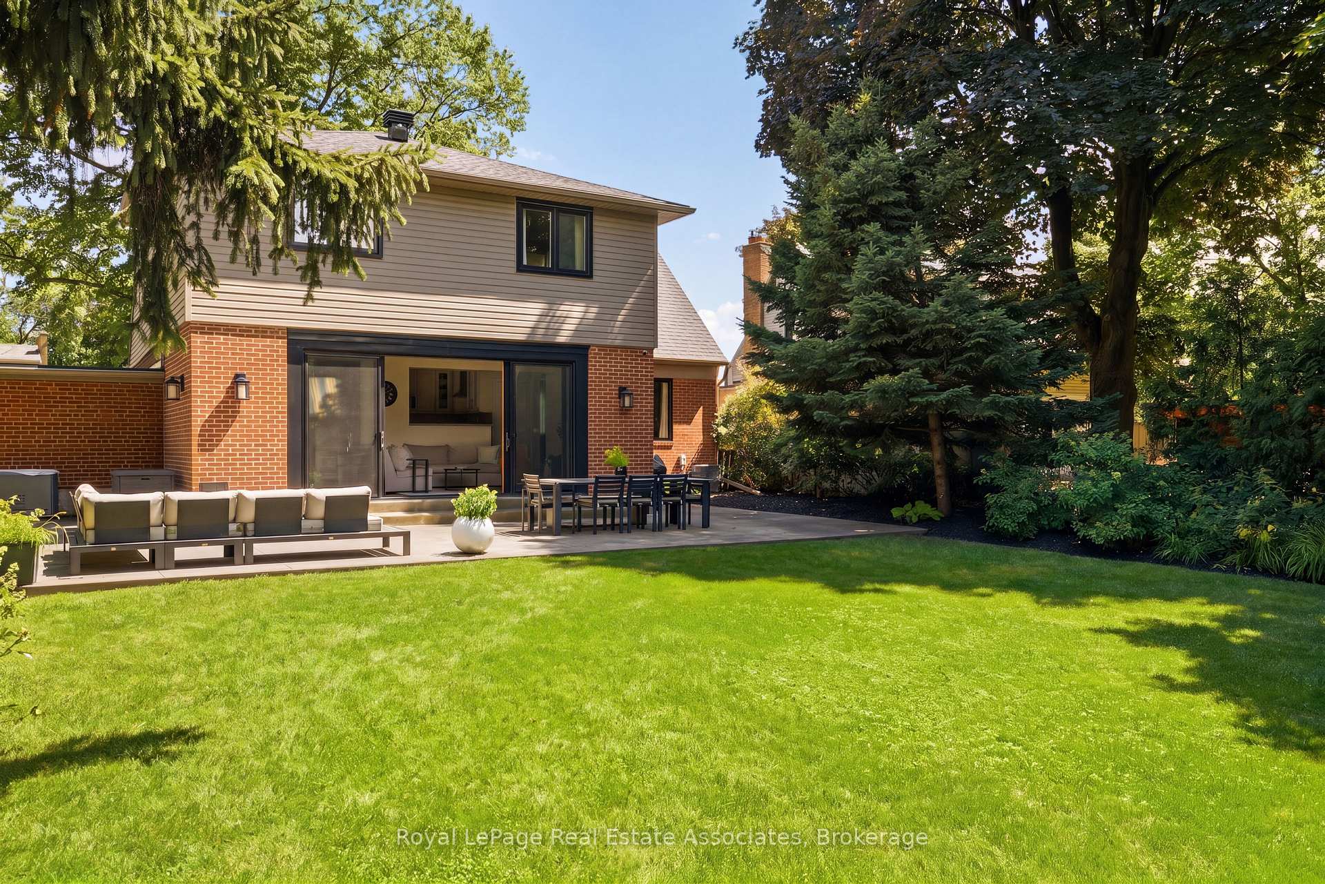 Photo 4 of 1972 Russett Road, Mississauga, Lakeview — HOMEH