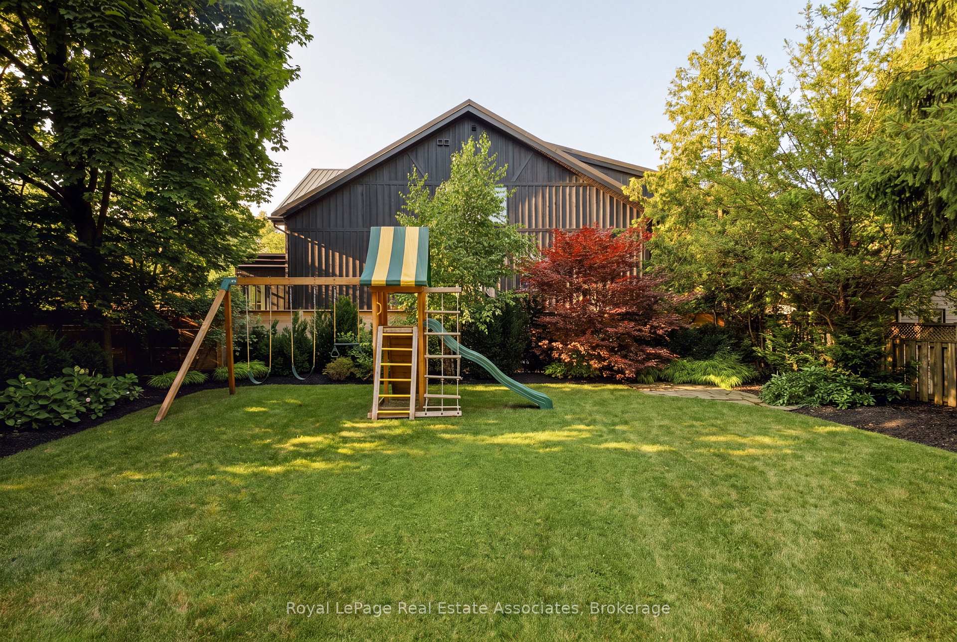 Photo 6 of 1972 Russett Road, Mississauga, Lakeview — HOMEH
