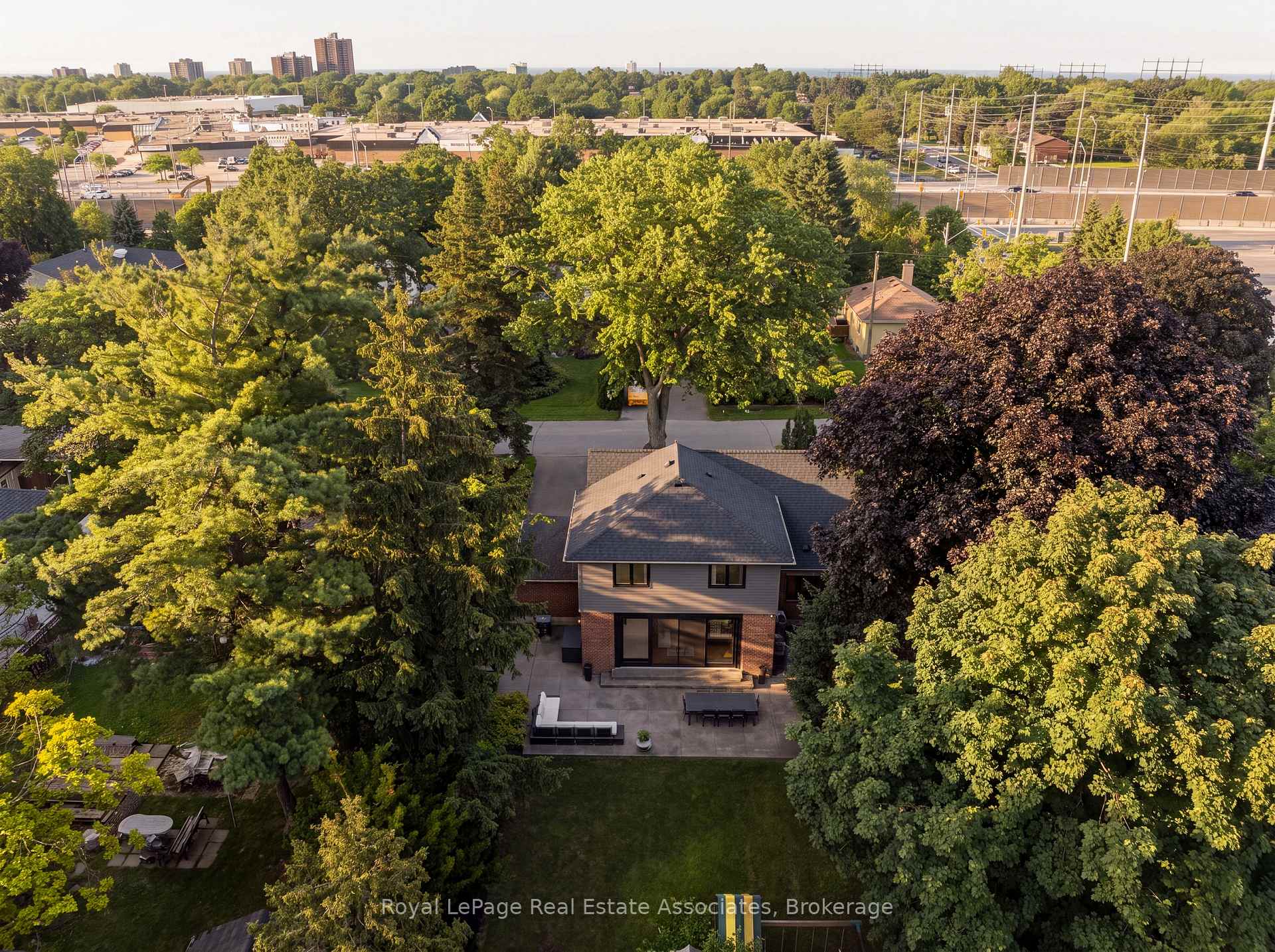 Photo 47 of 1972 Russett Road, Mississauga, Lakeview — HOMEH