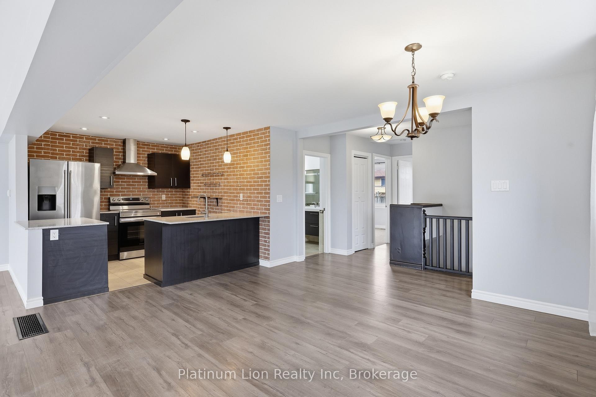 Photo 10 of 6581 Riall Street, Niagara Falls, Stamford — HOMEH