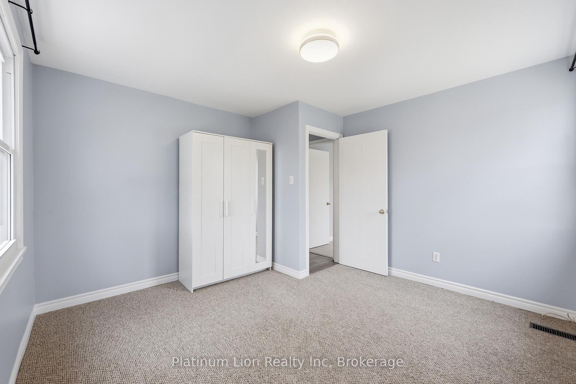 Photo 16 of 6581 Riall Street, Niagara Falls, Stamford — HOMEH