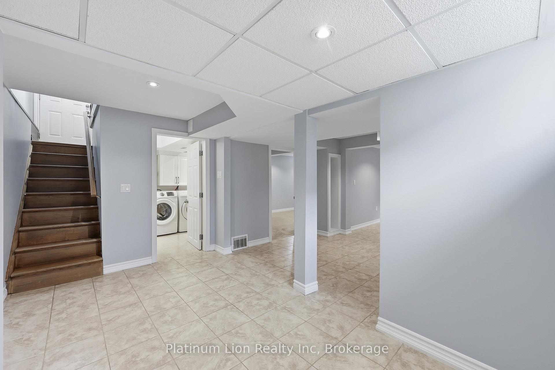 Photo 18 of 6581 Riall Street, Niagara Falls, Stamford — HOMEH