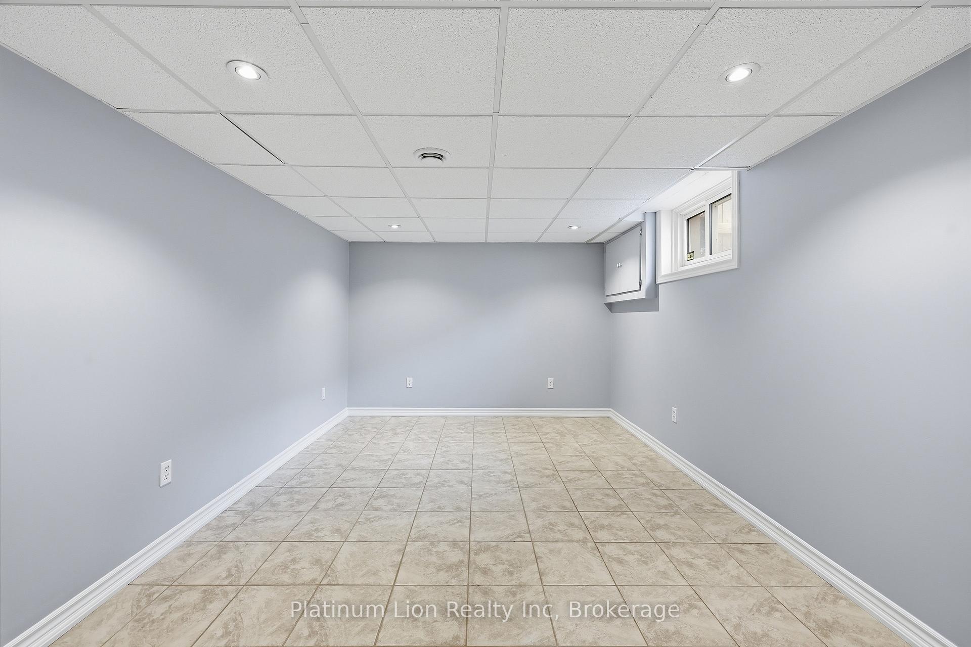 Photo 21 of 6581 Riall Street, Niagara Falls, Stamford — HOMEH