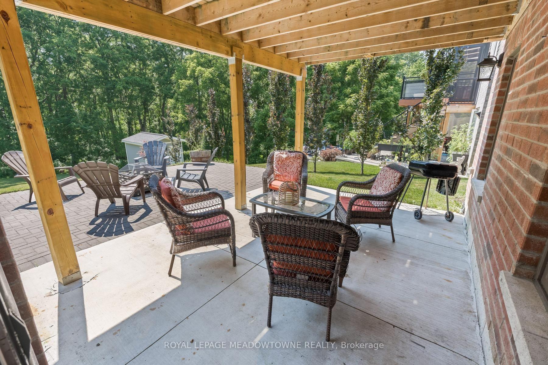 Photo 45 of 17 Ontario Street, Halton Hills, Georgetown — HOMEH