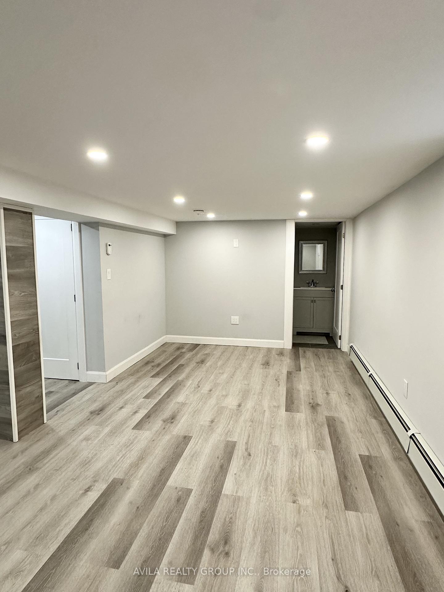 Photo 8 of Unit Basement, 30 Balsam Avenue S, Hamilton, Gibson — HOMEH