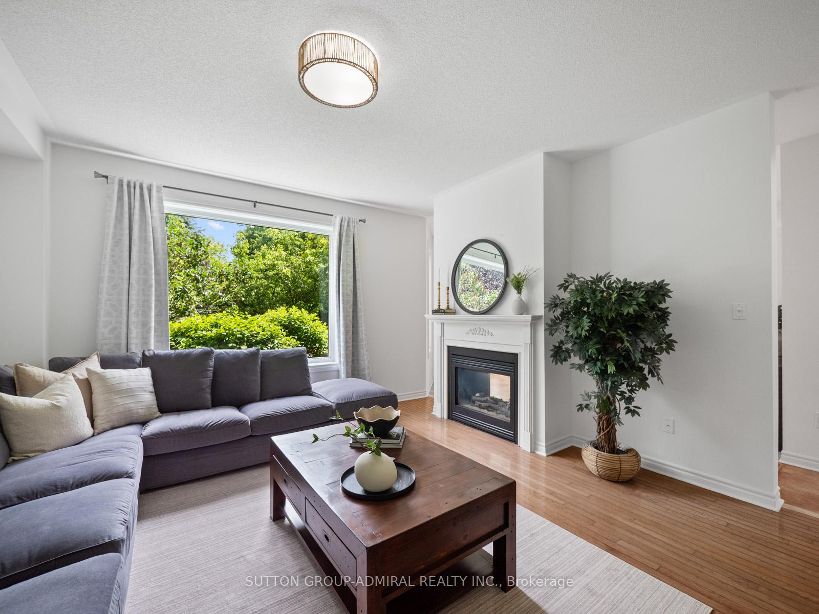 Photo 15 of 37 Nevada Crescent, Vaughan, Rural Vaughan — HOMEH