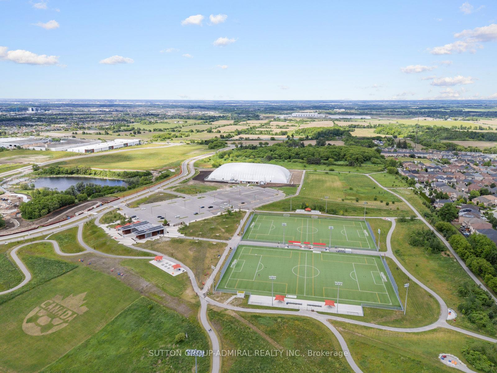 Photo 49 of 37 Nevada Crescent, Vaughan, Rural Vaughan — HOMEH