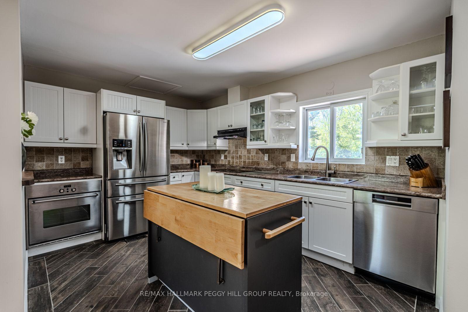 Photo 5 of 2582 Leonard Street, Innisfil, Rural Innisfil — HOMEH