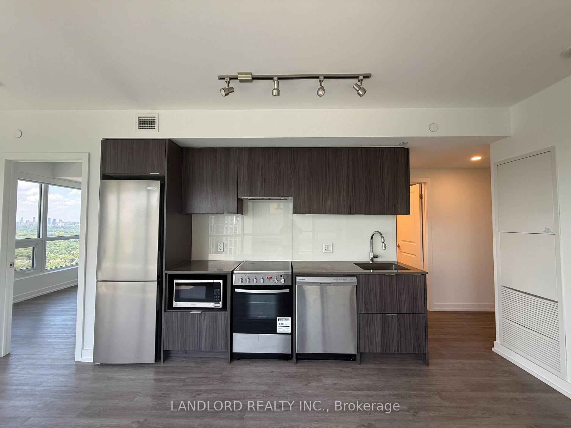Photo 3 of Unit 2305, 395 Bloor Street E, Toronto, North St. James Town — HOMEH