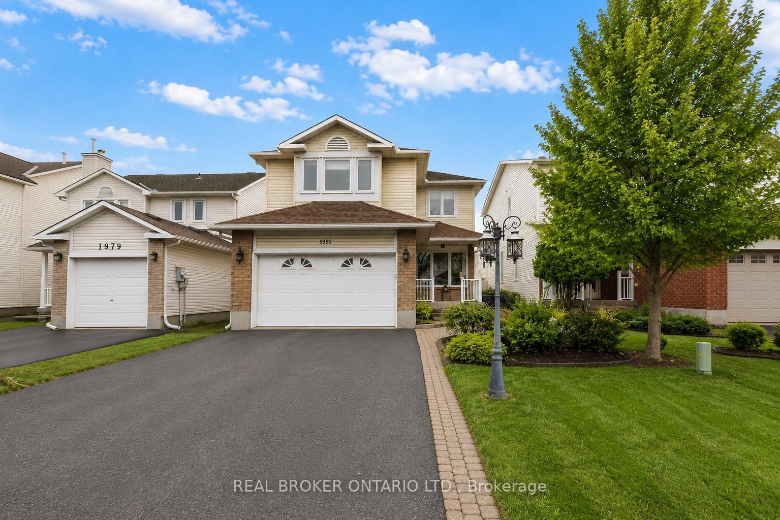 Photo 2 of 1981 Orchardview Avenue, Ottawa, Fallingbrook/Gardenway South — HOMEH
