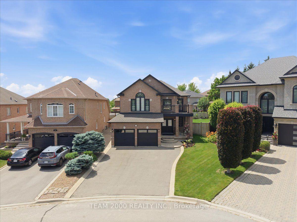 Photo 5 of 26 Crown Crescent, Vaughan, Sonoma Heights — HOMEH