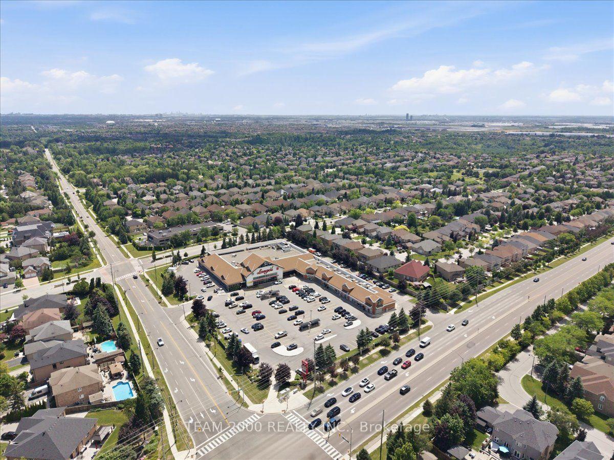 Photo 44 of 26 Crown Crescent, Vaughan, Sonoma Heights — HOMEH
