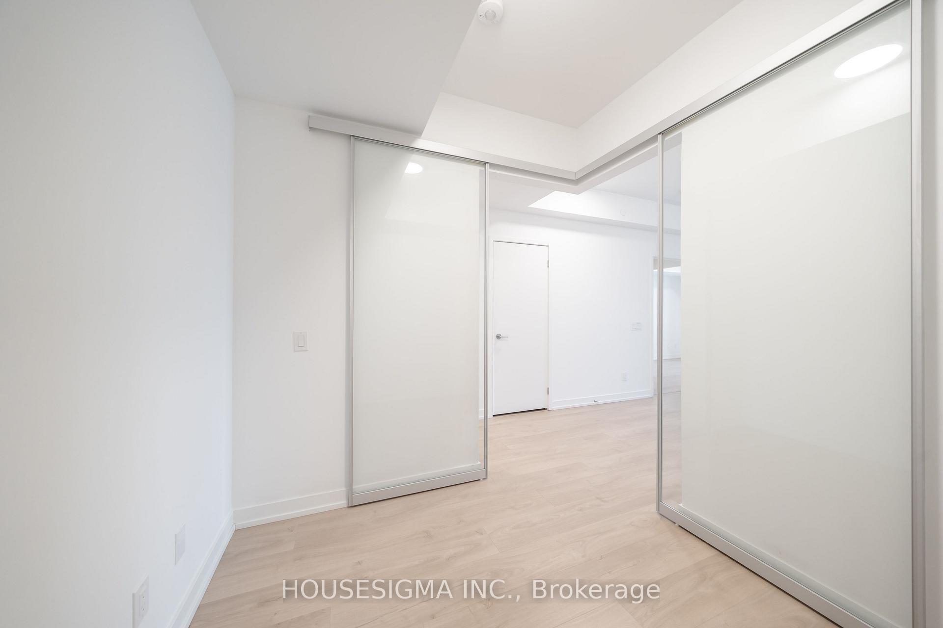 Photo 10 of Unit 202, 181 Sheppard Avenue E, North York, Willowdale East — HOMEH