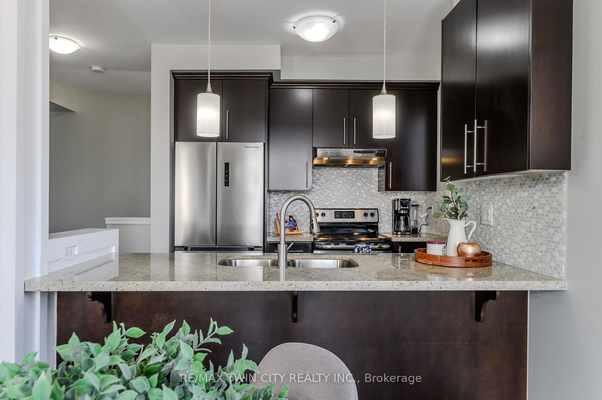 Photo 6 of 310 Fall Fair Way, Hamilton, Binbrook — HOMEH