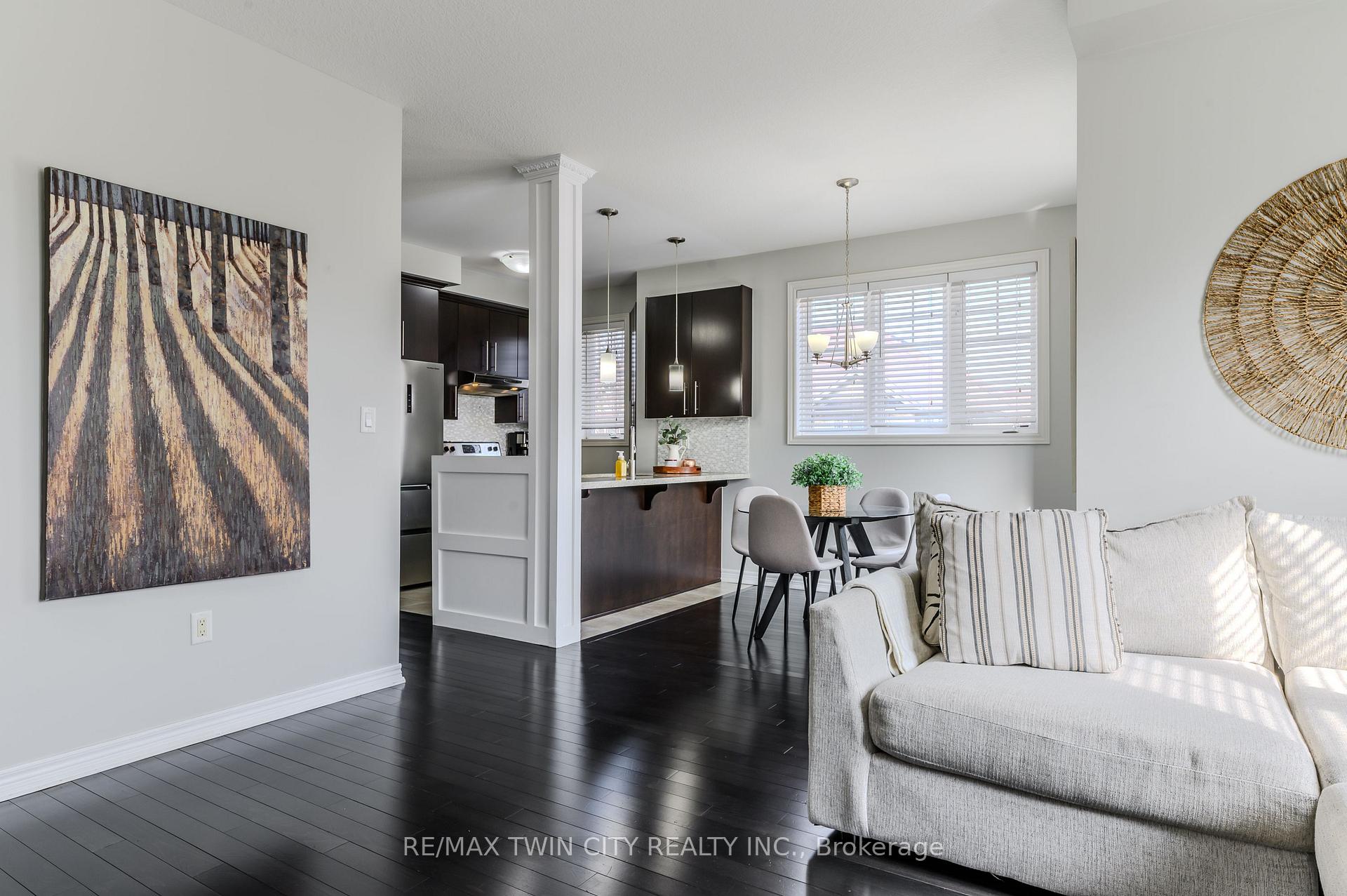 Photo 10 of 310 Fall Fair Way, Hamilton, Binbrook — HOMEH