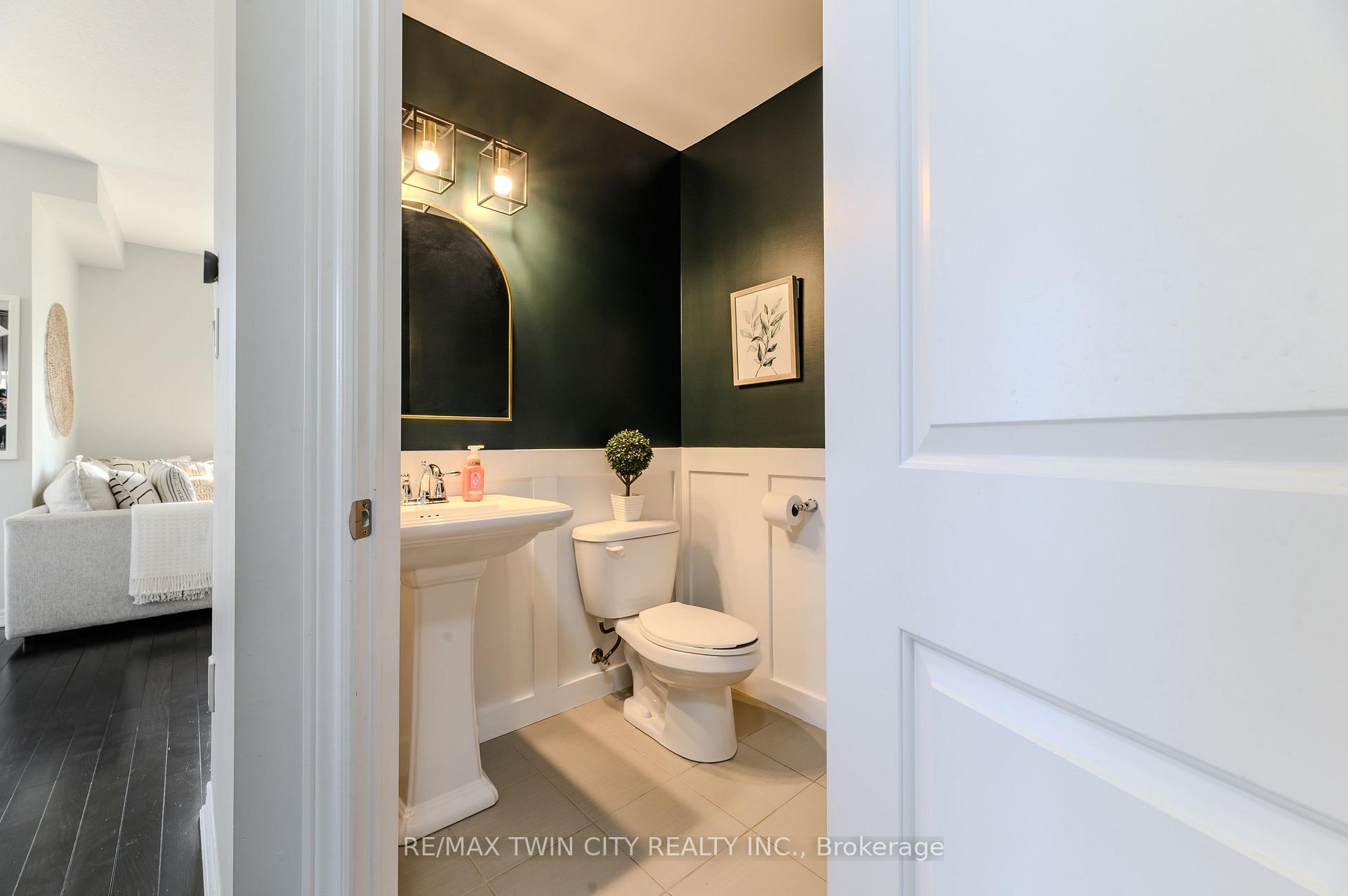 Photo 14 of 310 Fall Fair Way, Hamilton, Binbrook — HOMEH