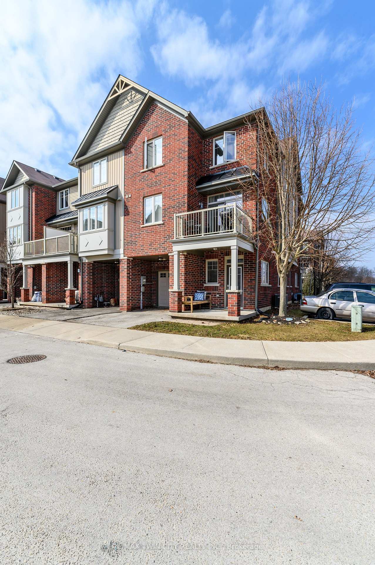 Photo 23 of 310 Fall Fair Way, Hamilton, Binbrook — HOMEH