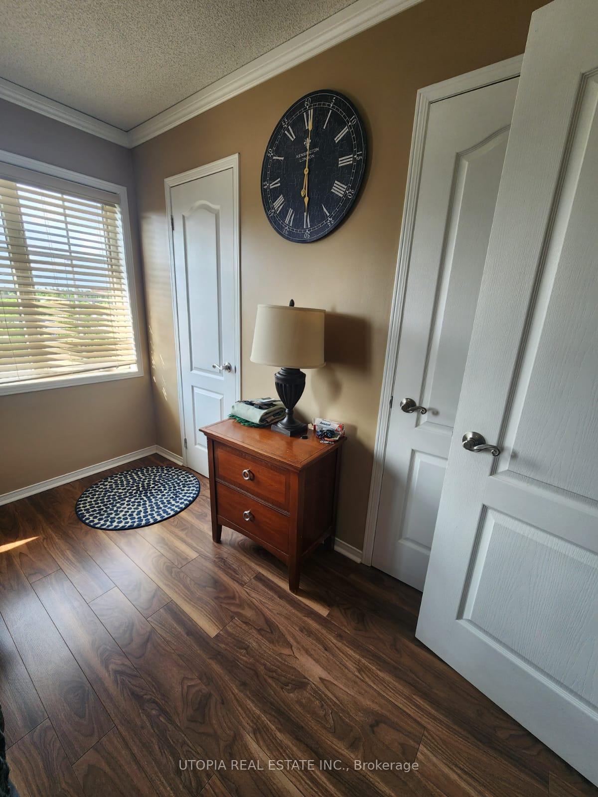 Photo 15 of 26 Lucena Crescent, Vaughan, Maple — HOMEH