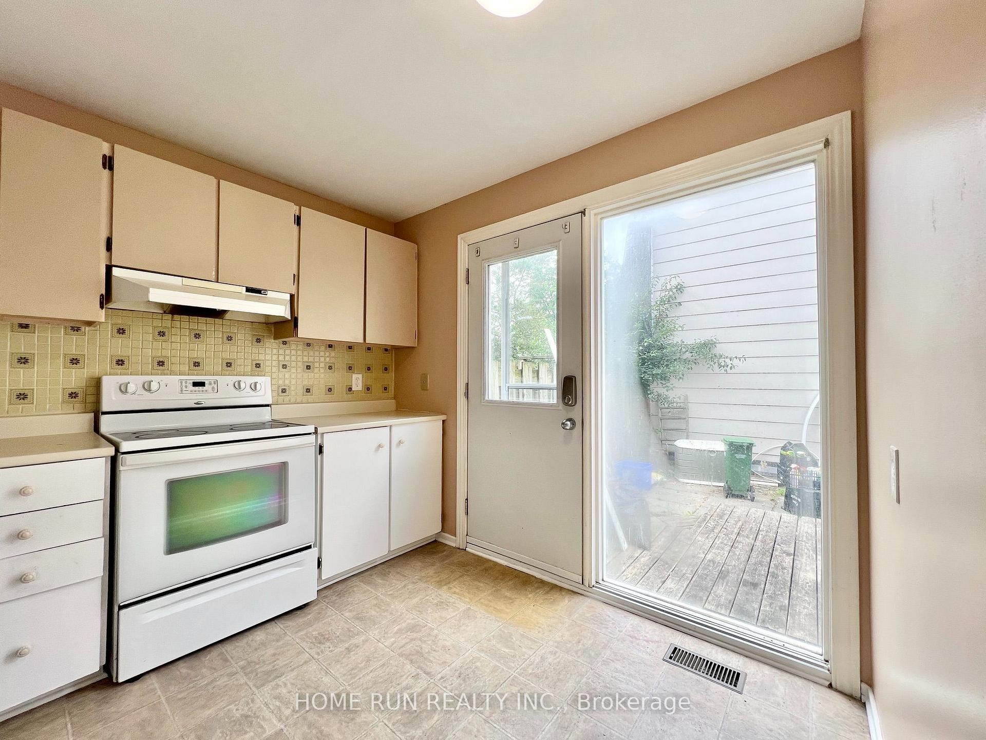 Photo 5 of Unit 42, 3240 Southgate Road, Ottawa, South Keys — HOMEH