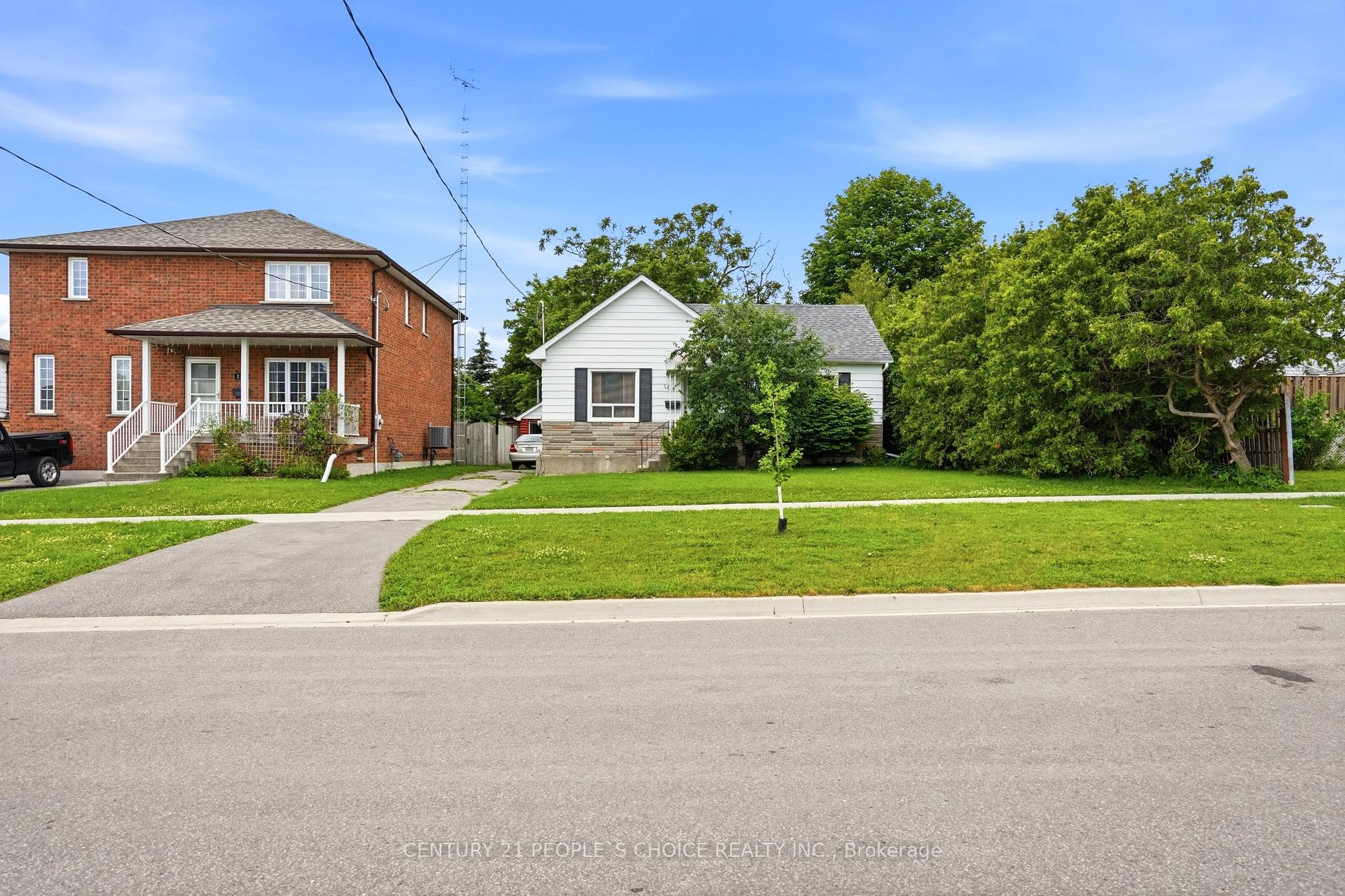 Photo 1 of 104 Grenfell Street, Oshawa, Vanier — HOMEH