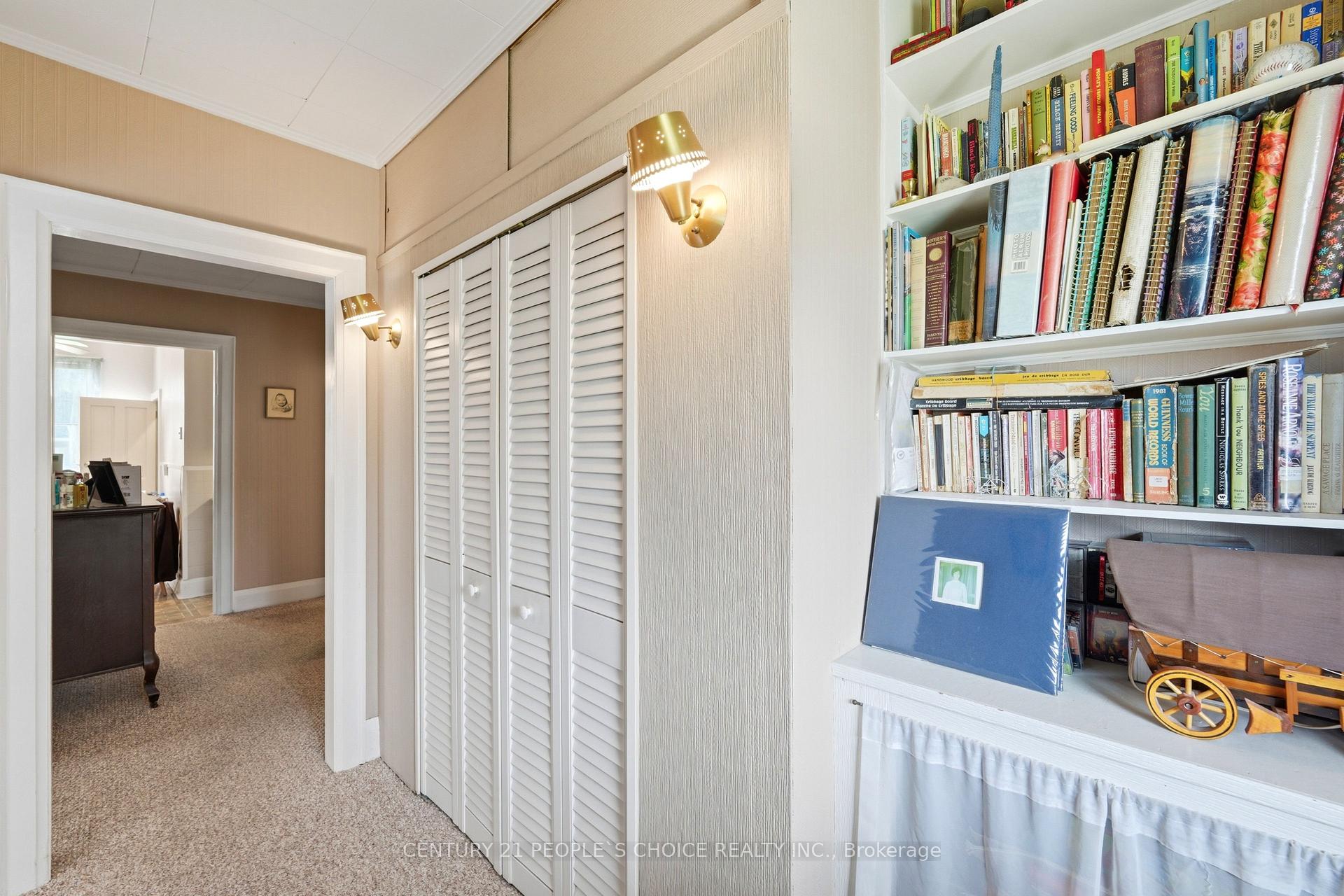 Photo 6 of 104 Grenfell Street, Oshawa, Vanier — HOMEH