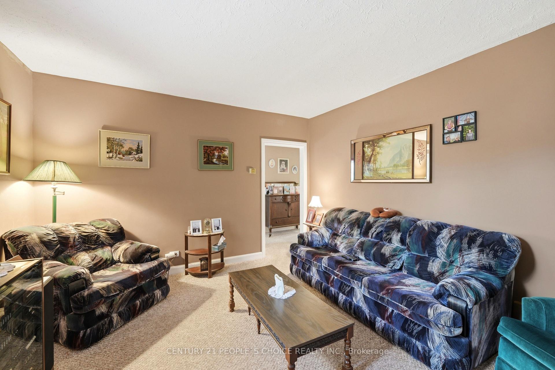Photo 8 of 104 Grenfell Street, Oshawa, Vanier — HOMEH