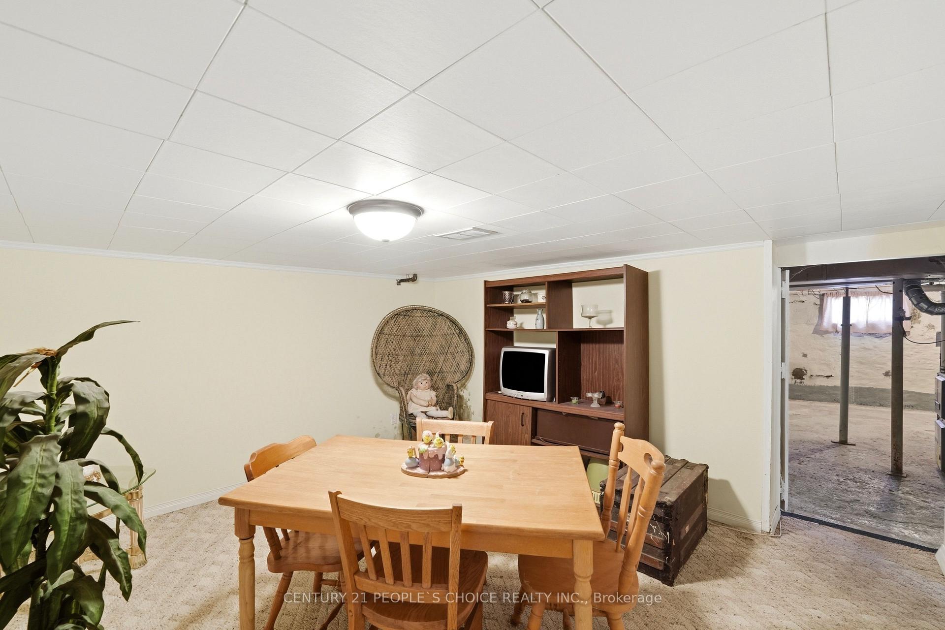 Photo 20 of 104 Grenfell Street, Oshawa, Vanier — HOMEH