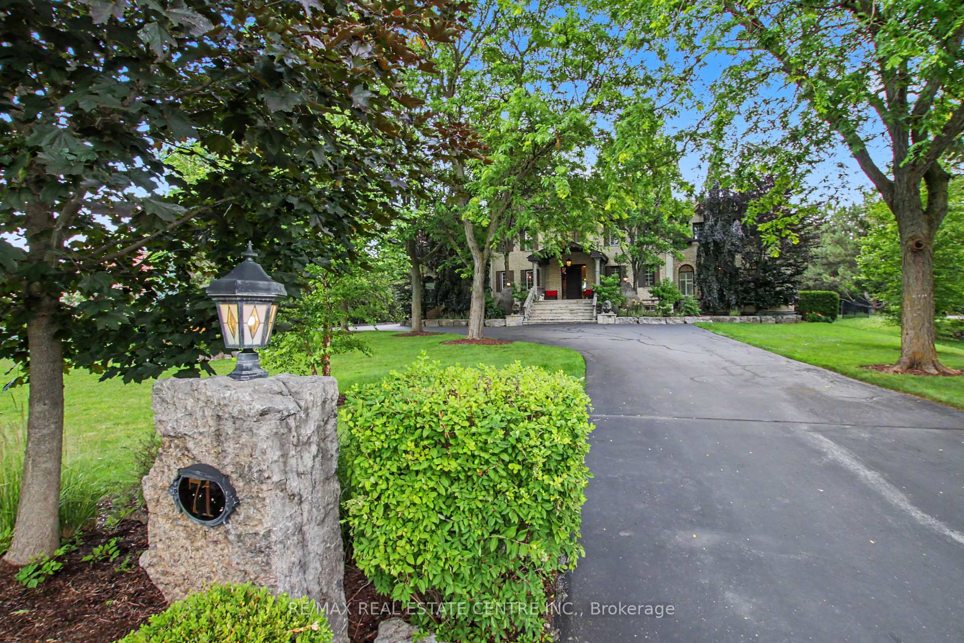 Front of 71 Mae Court
