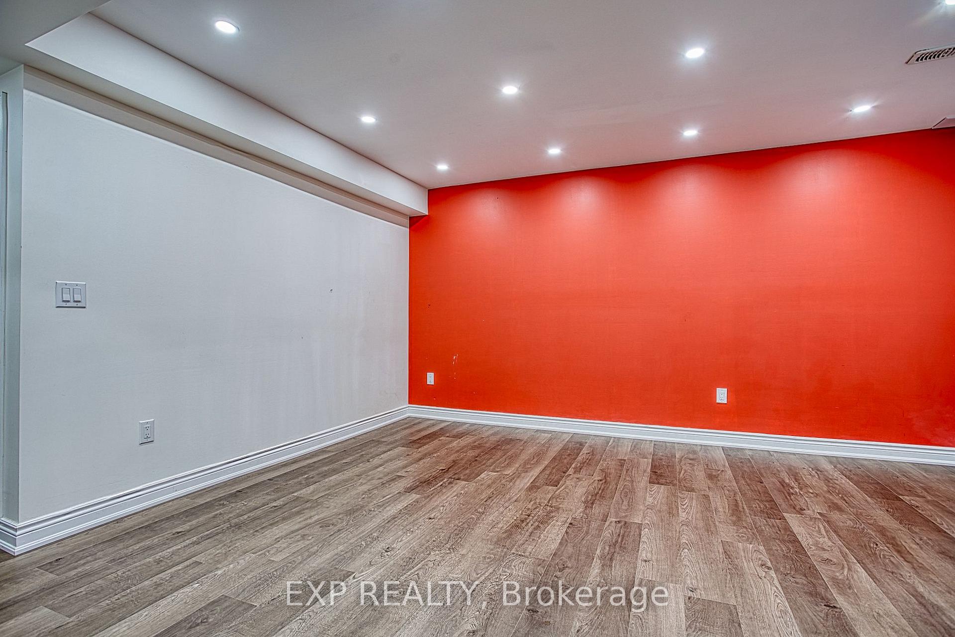Photo 4 of 15 Riley Avenue, Pelham, Fonthill — HOMEH