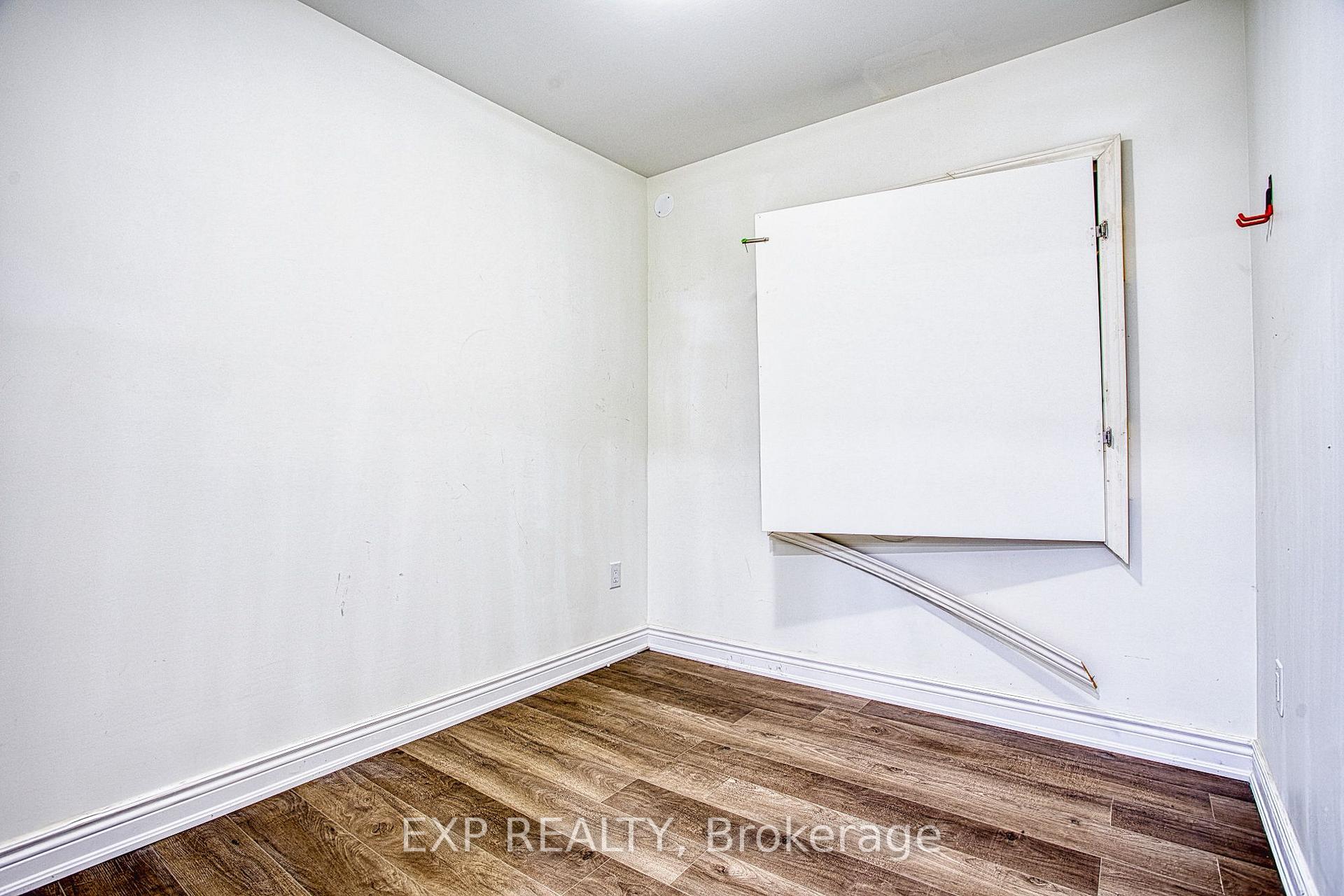 Photo 11 of 15 Riley Avenue, Pelham, Fonthill — HOMEH