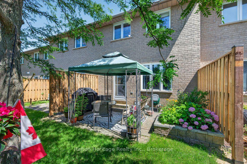 Photo 42 of Unit 47, 1889 Upper Wentworth Street, Hamilton, Allison — HOMEH