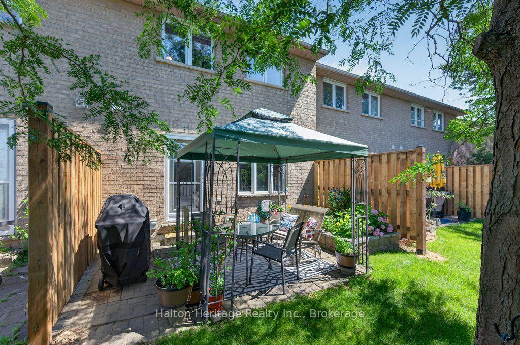 Photo 43 of Unit 47, 1889 Upper Wentworth Street, Hamilton, Allison — HOMEH
