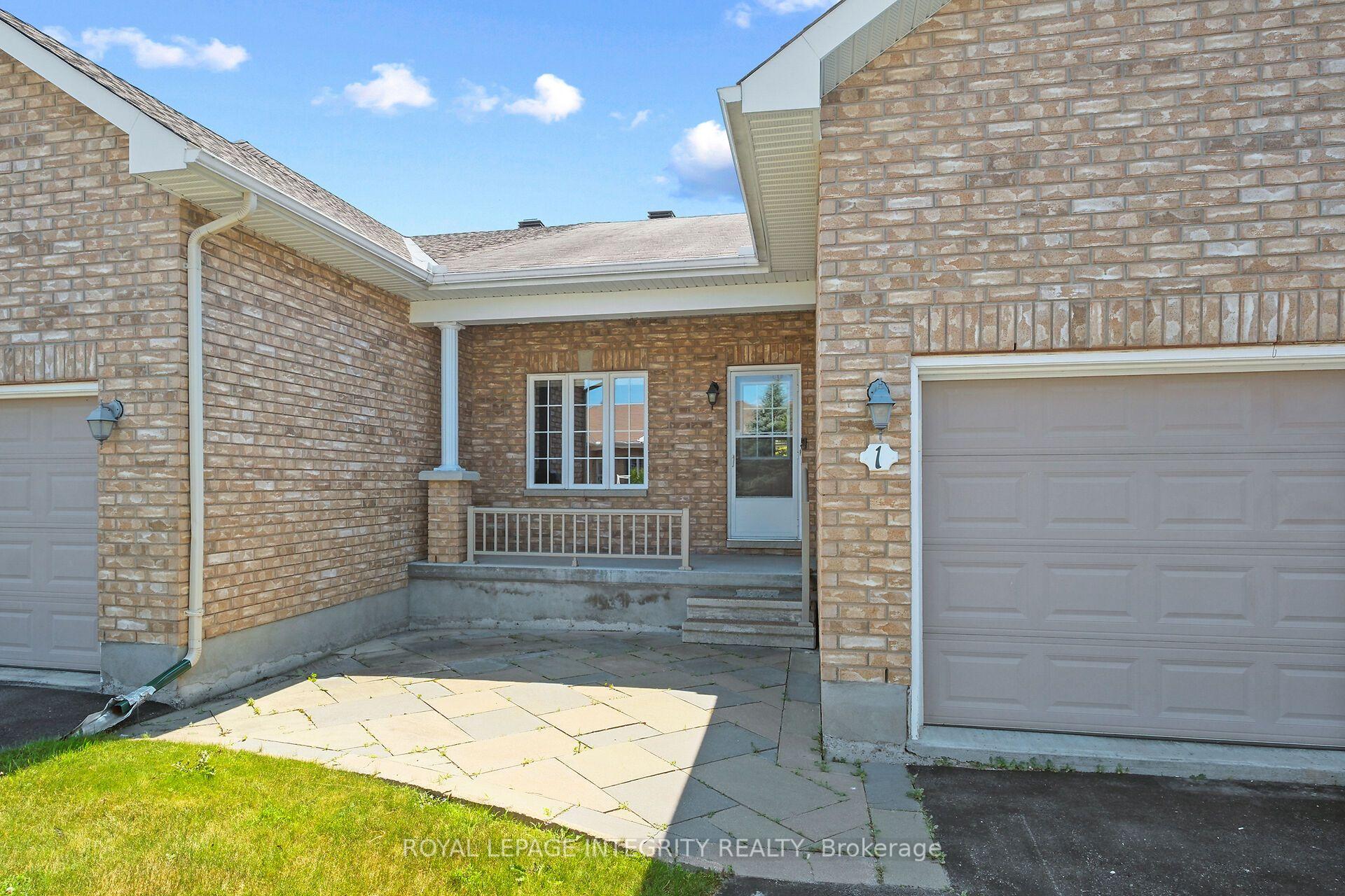 Photo 2 of 1 Moe Robillard Street, Arnprior, Arnprior — HOMEH