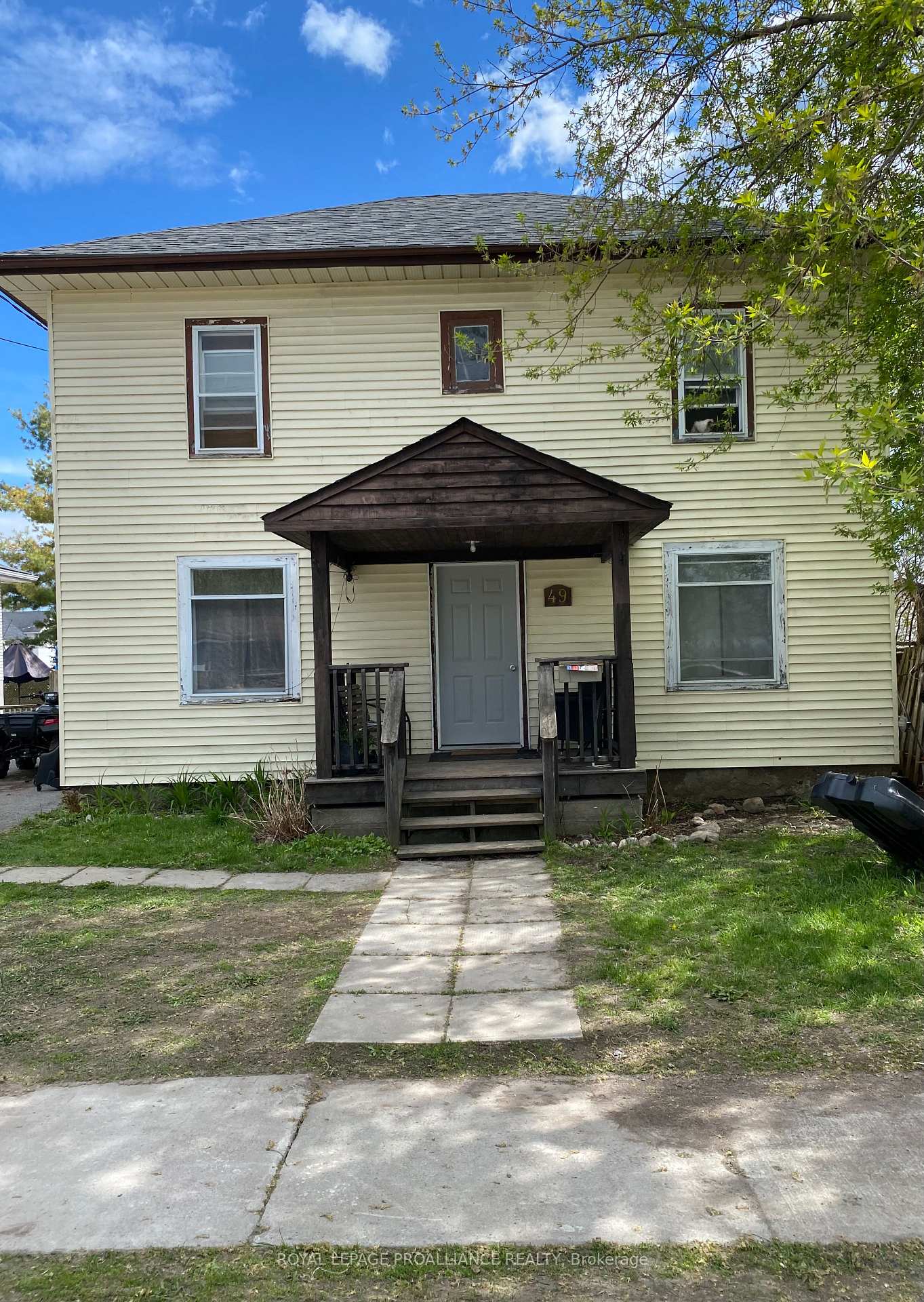 Photo 11 of 49 Crown Street, Quinte West, Trenton Ward — HOMEH
