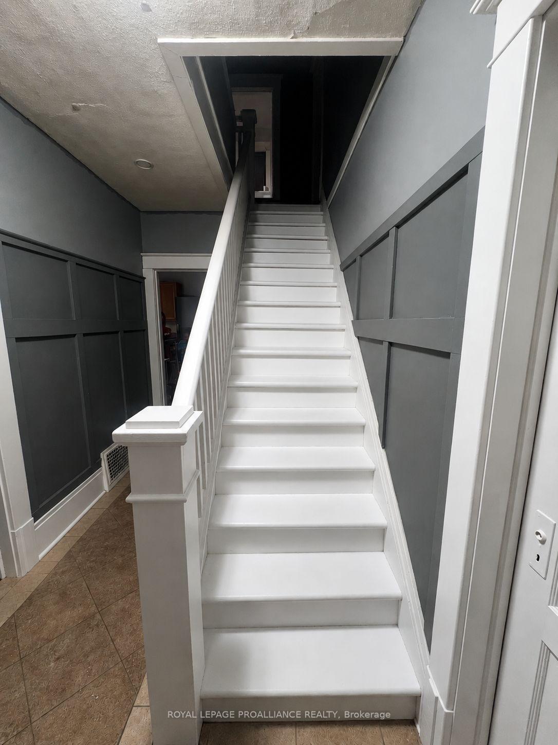 Photo 6 of 49 Crown Street, Quinte West, Trenton Ward — HOMEH