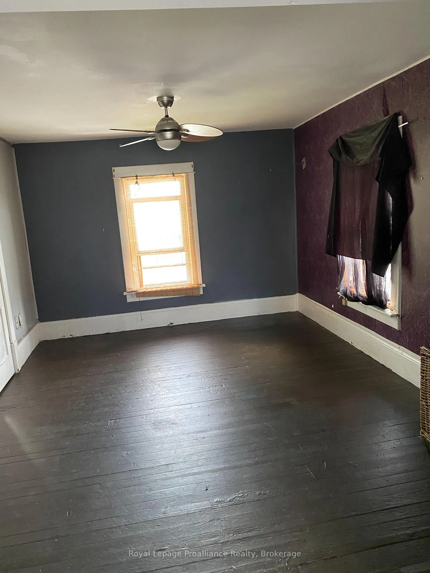 Photo 24 of 49 Crown Street, Quinte West, Trenton Ward — HOMEH