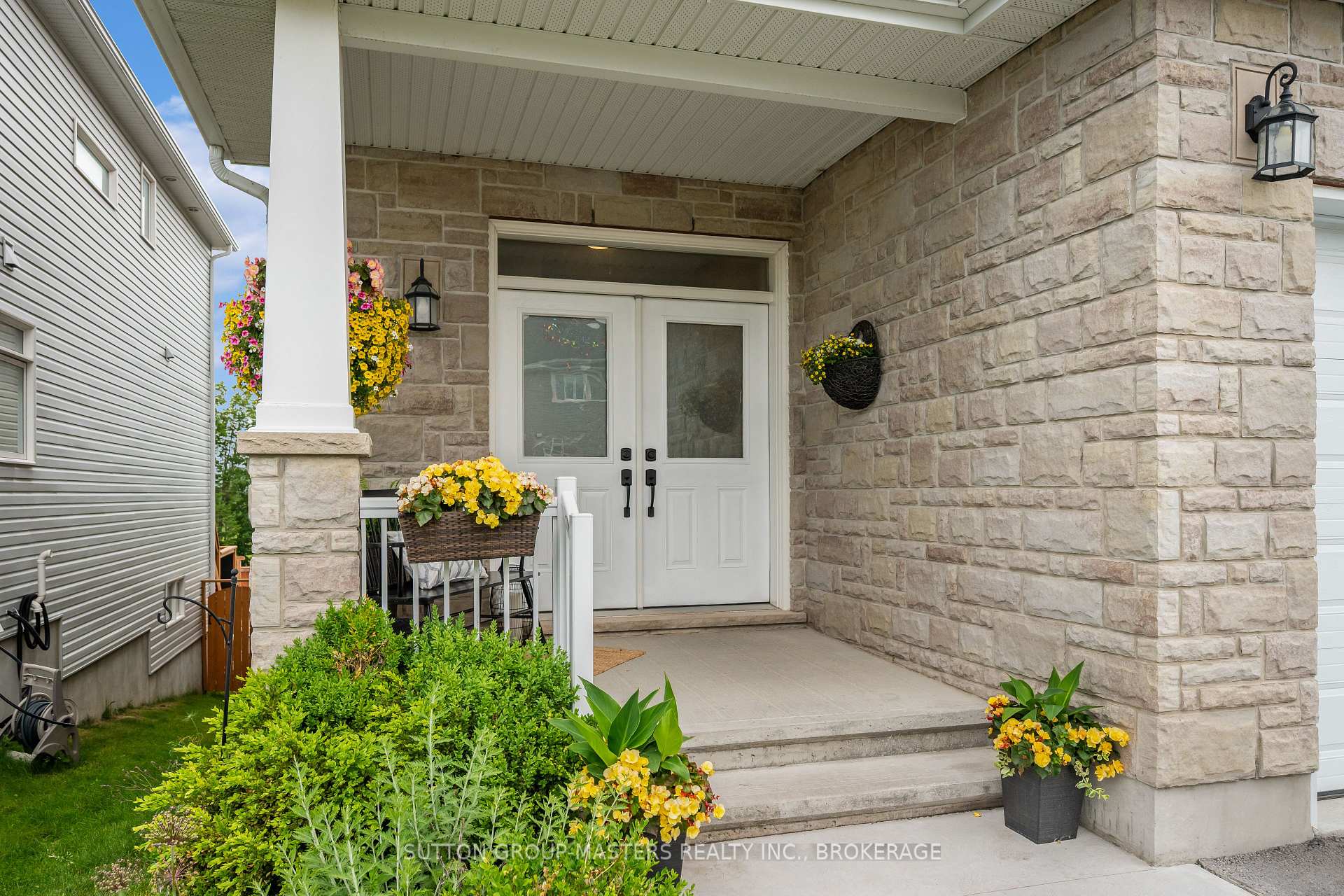 Photo 3 of 1705 Executive Avenue, Kingston, City Northwest — HOMEH