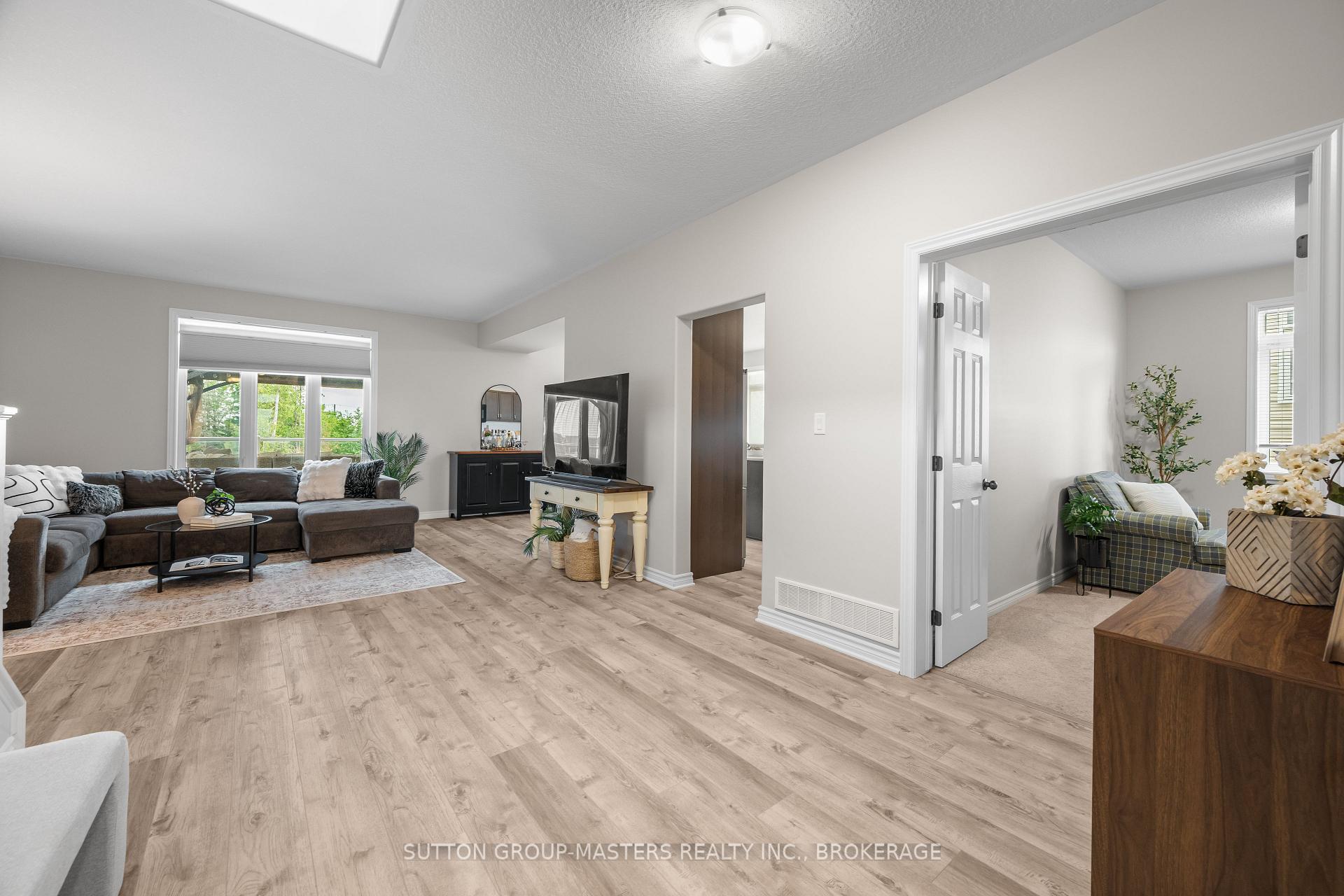 Photo 7 of 1705 Executive Avenue, Kingston, City Northwest — HOMEH