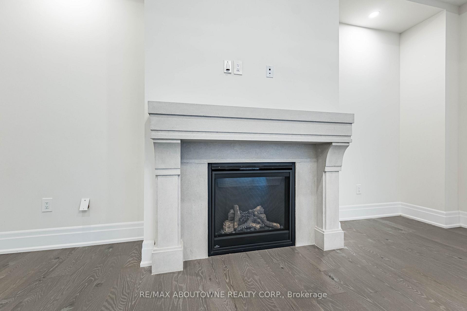 Photo 15 of 1217 Ironbridge Road, Oakville, Glen Abbey — HOMEH