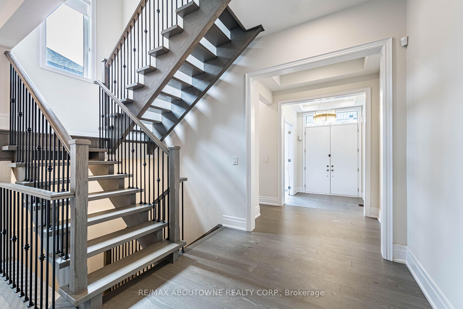 Photo 16 of 1217 Ironbridge Road, Oakville, Glen Abbey — HOMEH