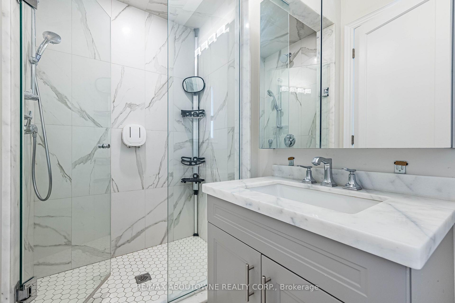 Photo 34 of 1217 Ironbridge Road, Oakville, Glen Abbey — HOMEH