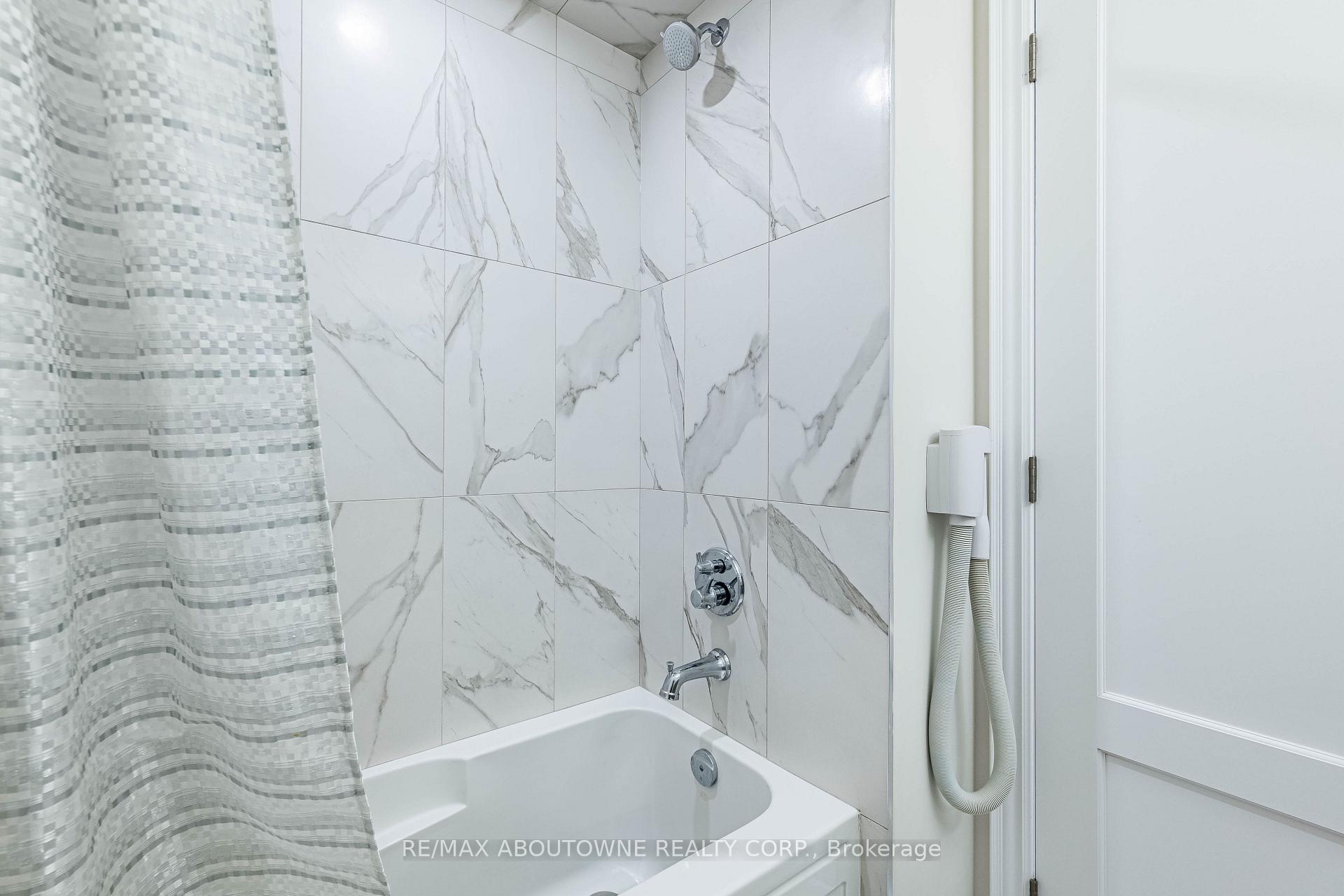 Photo 35 of 1217 Ironbridge Road, Oakville, Glen Abbey — HOMEH